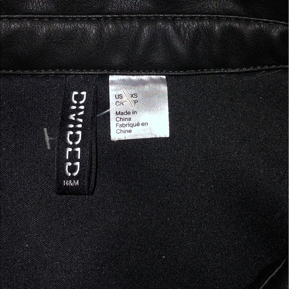 NWOT H&M FAUX LEATHER BLOUSE 🛹 - Picture 3 of 4